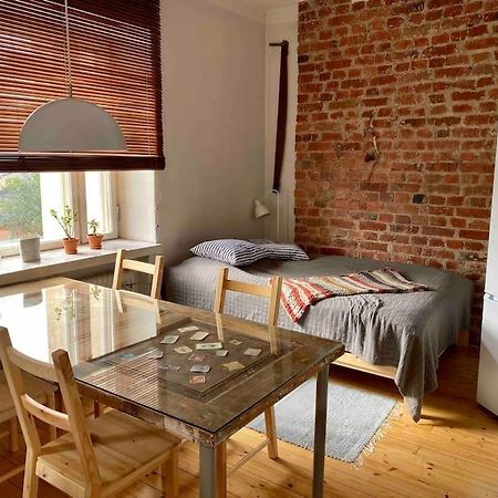 Studio Apartment, View Over The Roofs For The Sunrise Helsingfors Exteriör bild